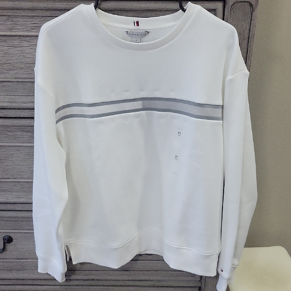 Tommy Hilfiger Women's Crew Neck Sweatshirt. New With Tags. Never Worn